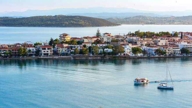 πέντε-ελληνικά-χωριά-διεκδικούν-τον-τ-564359671
