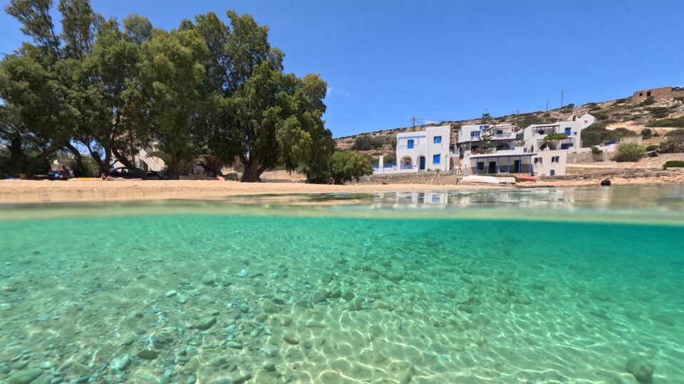 Μικρά μυστικά για 31 νησιά-2