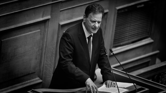 ράδιο-κ-η-τεχνητή-νοημοσύνη-και-η-εκτ-564328342