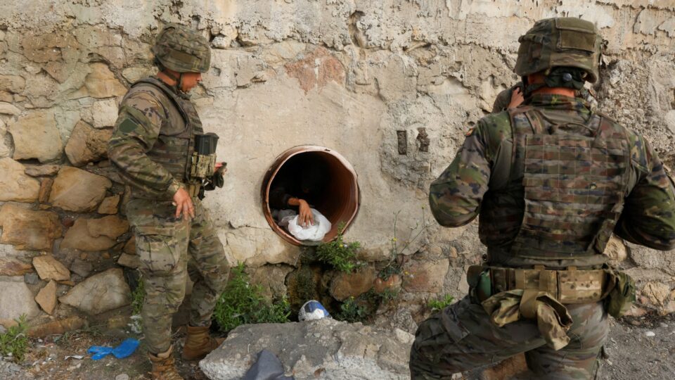 Πώς η Ισπανία αιφνιδιάστηκε από την κρίση στη Θέουτα – «Πέρασαν 50.000 άνθρωποι σε 25 ώρες»-2